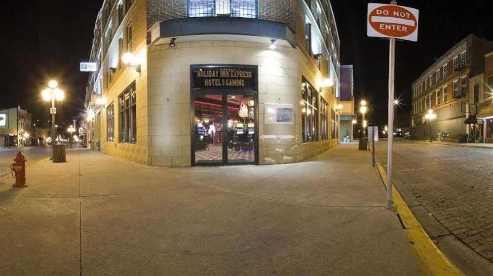 Holiday Inn Express Hotel & Suites Deadwood-Gold Dust Casino, An Ihg Hotel Exteriör bild