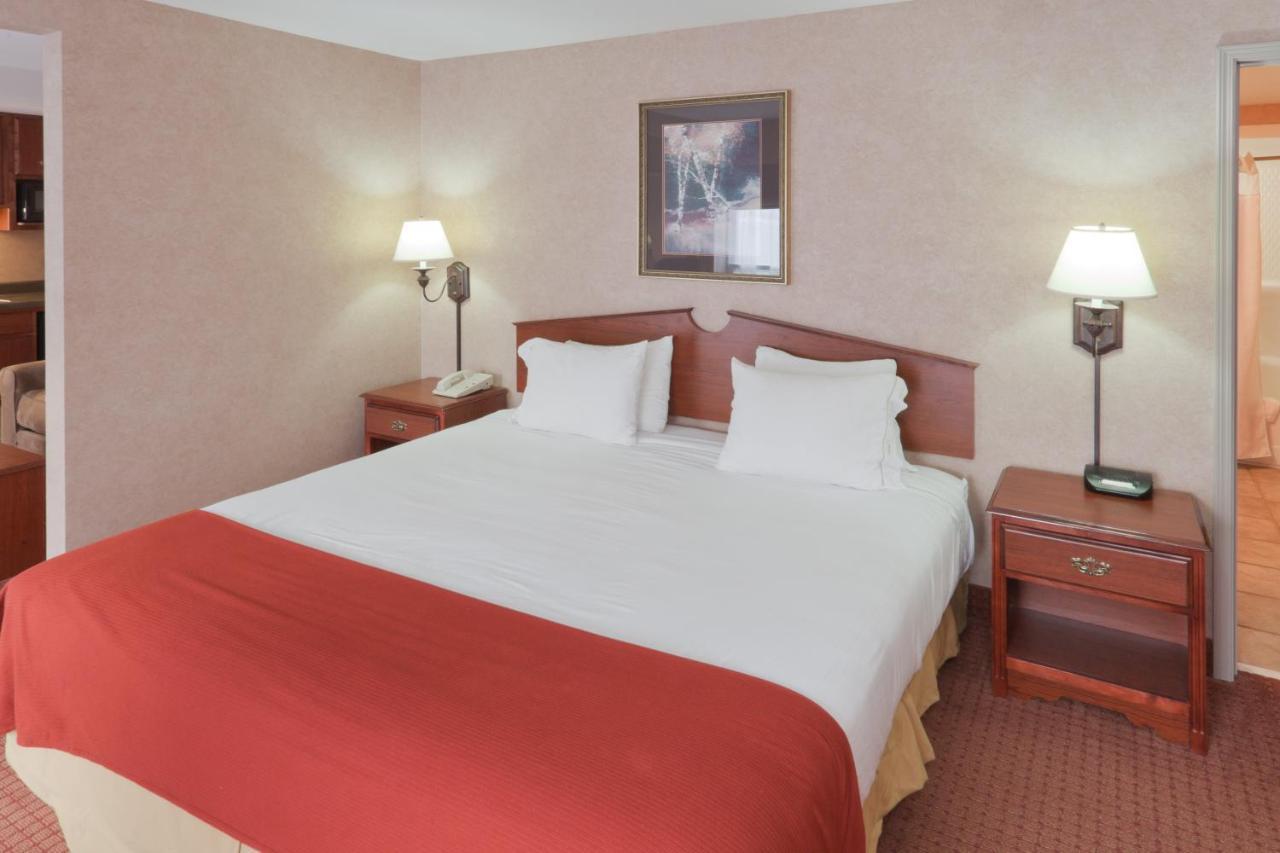 Holiday Inn Express Hotel & Suites Deadwood-Gold Dust Casino, An Ihg Hotel Rum bild
